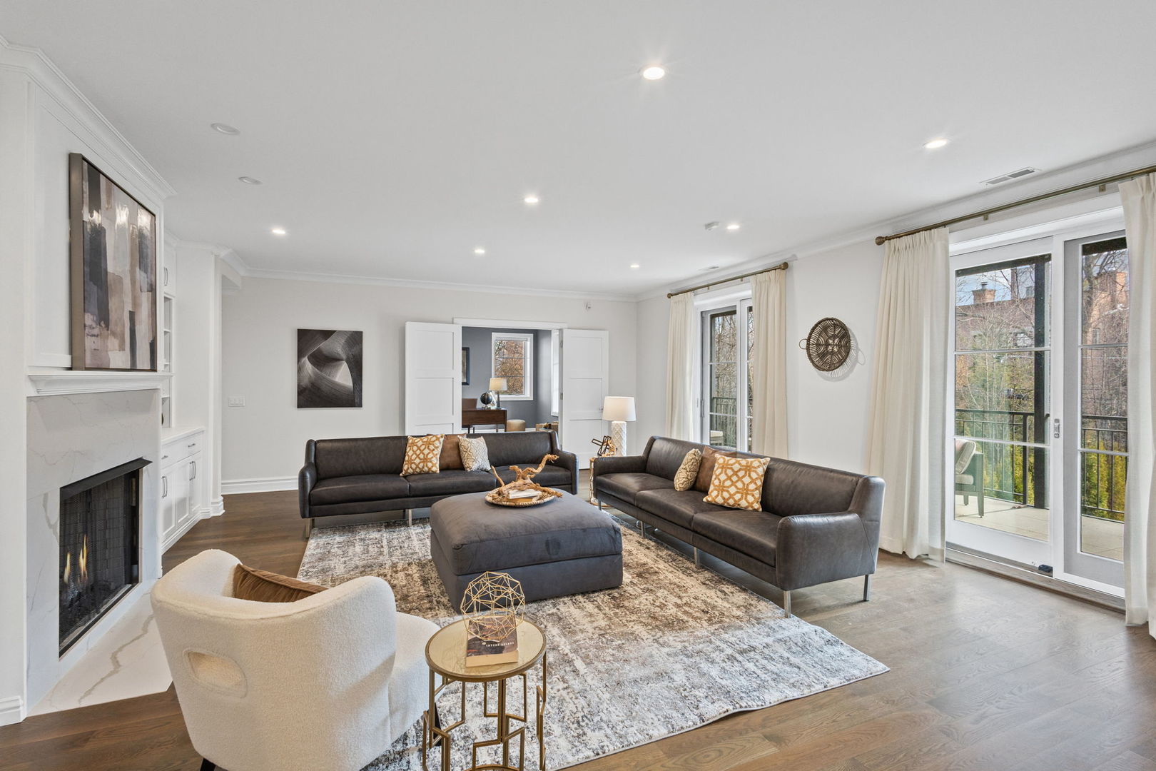 1851 North Halsted Street, Unit 2 Chicago, IL 60614 - Photo 14 of 40