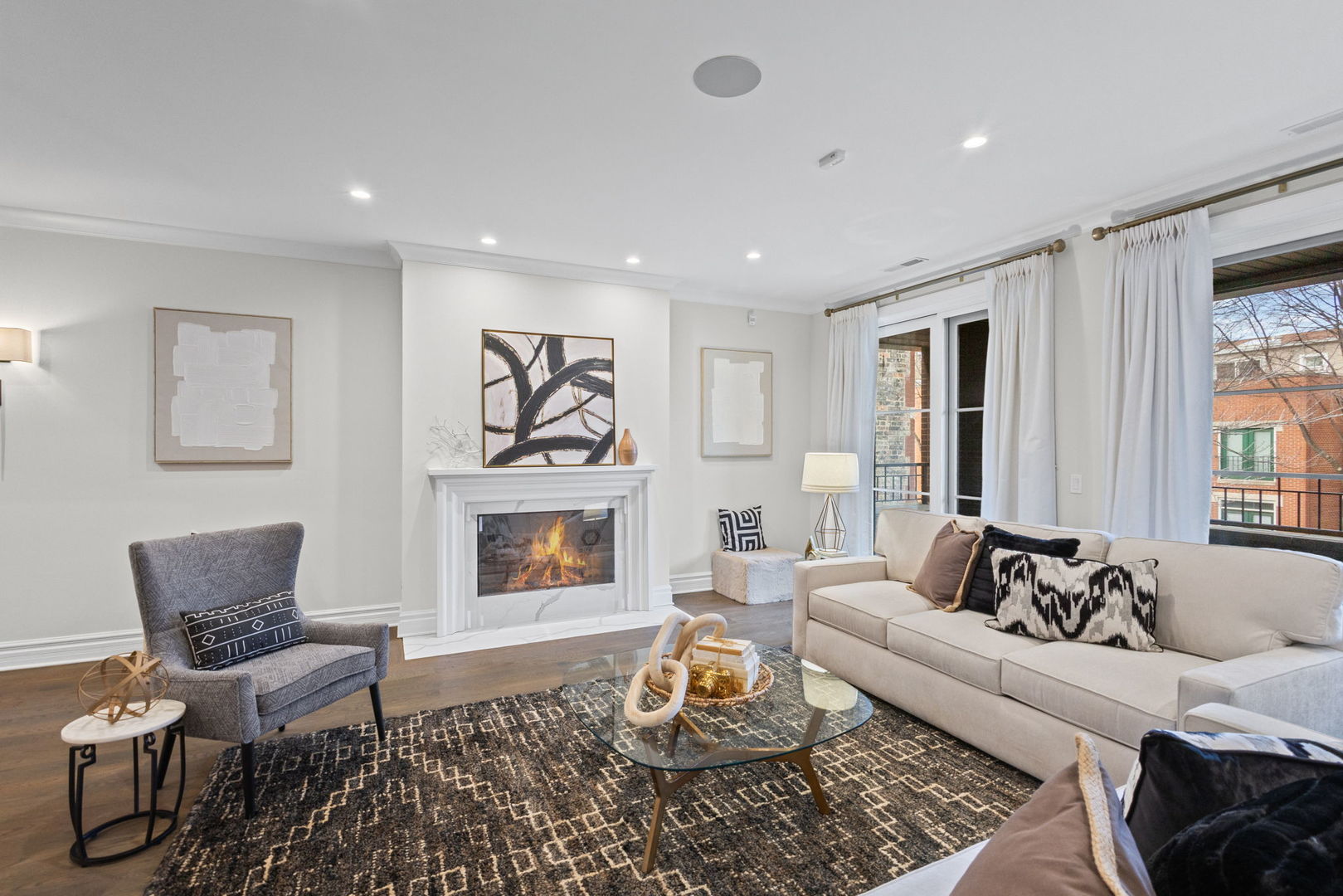 1851 North Halsted Street, Unit 2 Chicago, IL 60614 - Photo 3 of 40