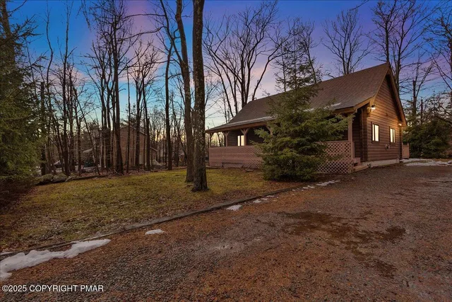 $319,000 | 7515 Crest View Drive, Tobyhanna, PA 18466