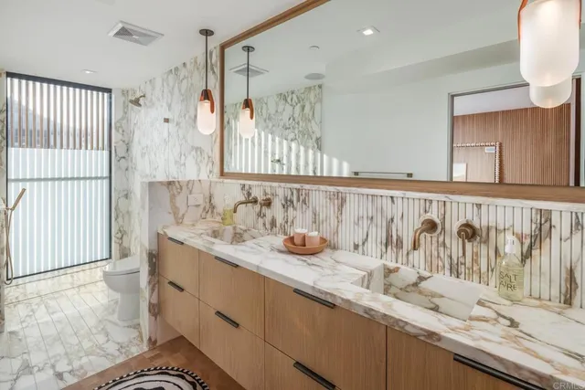 $9,495,000 | 239 4th Street, Encinitas, CA 92024