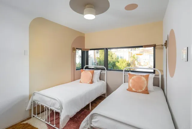 $9,495,000 | 239 4th Street, Encinitas, CA 92024