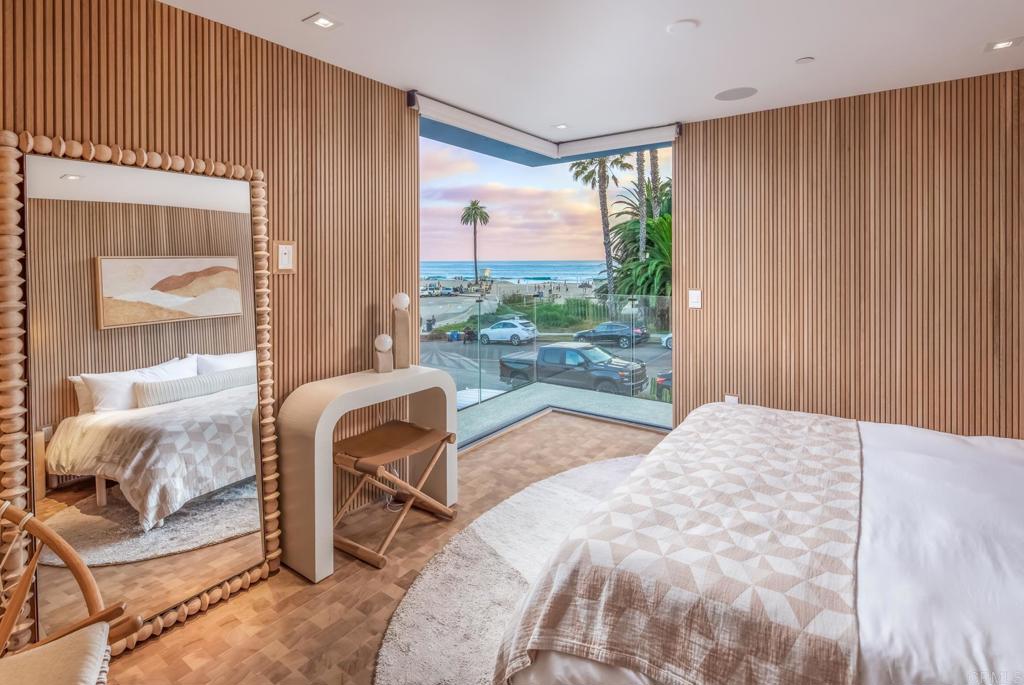 239 4th Street Encinitas, CA 92024 - Photo 4 of 31