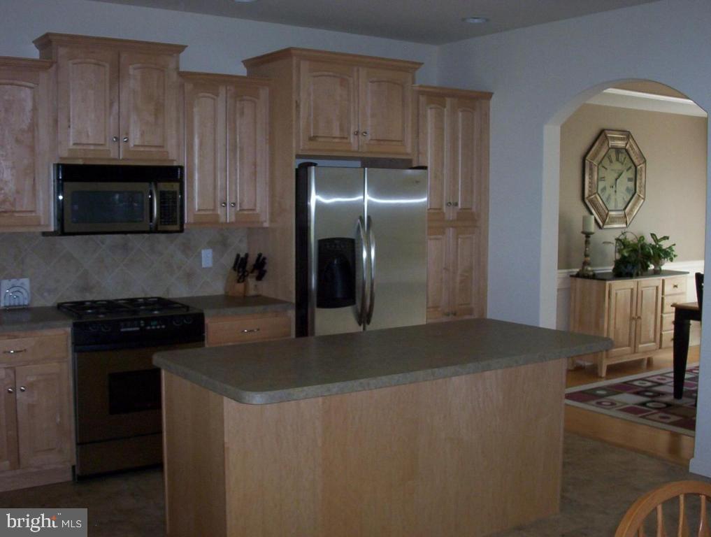 1109 Orchard Road Lititz, PA 17543 - Photo 8 of 20