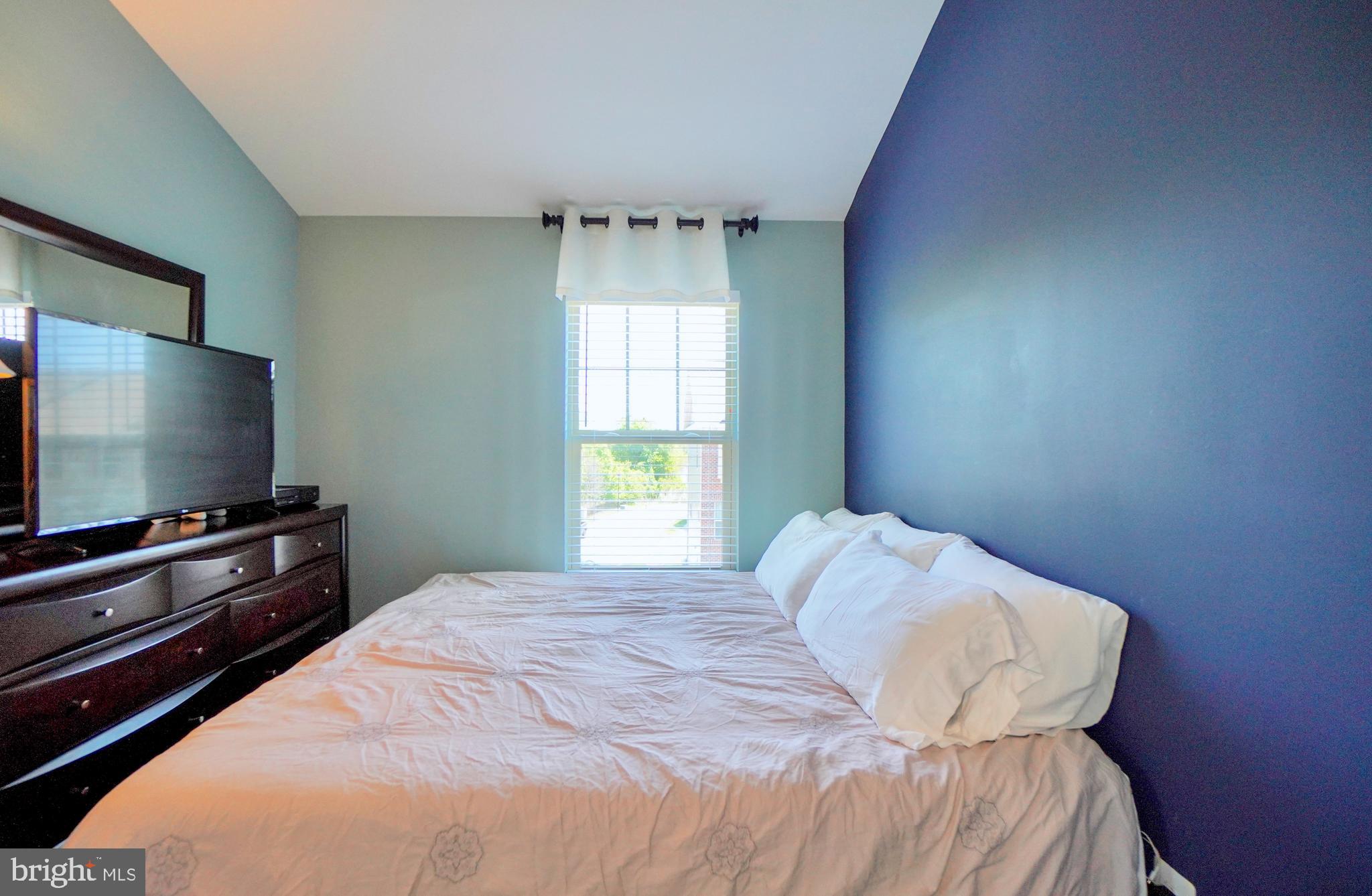 3400 Pintail Road Baltimore, MD 21222 - Photo 48 of 58 Third bedroom with walk-in closet