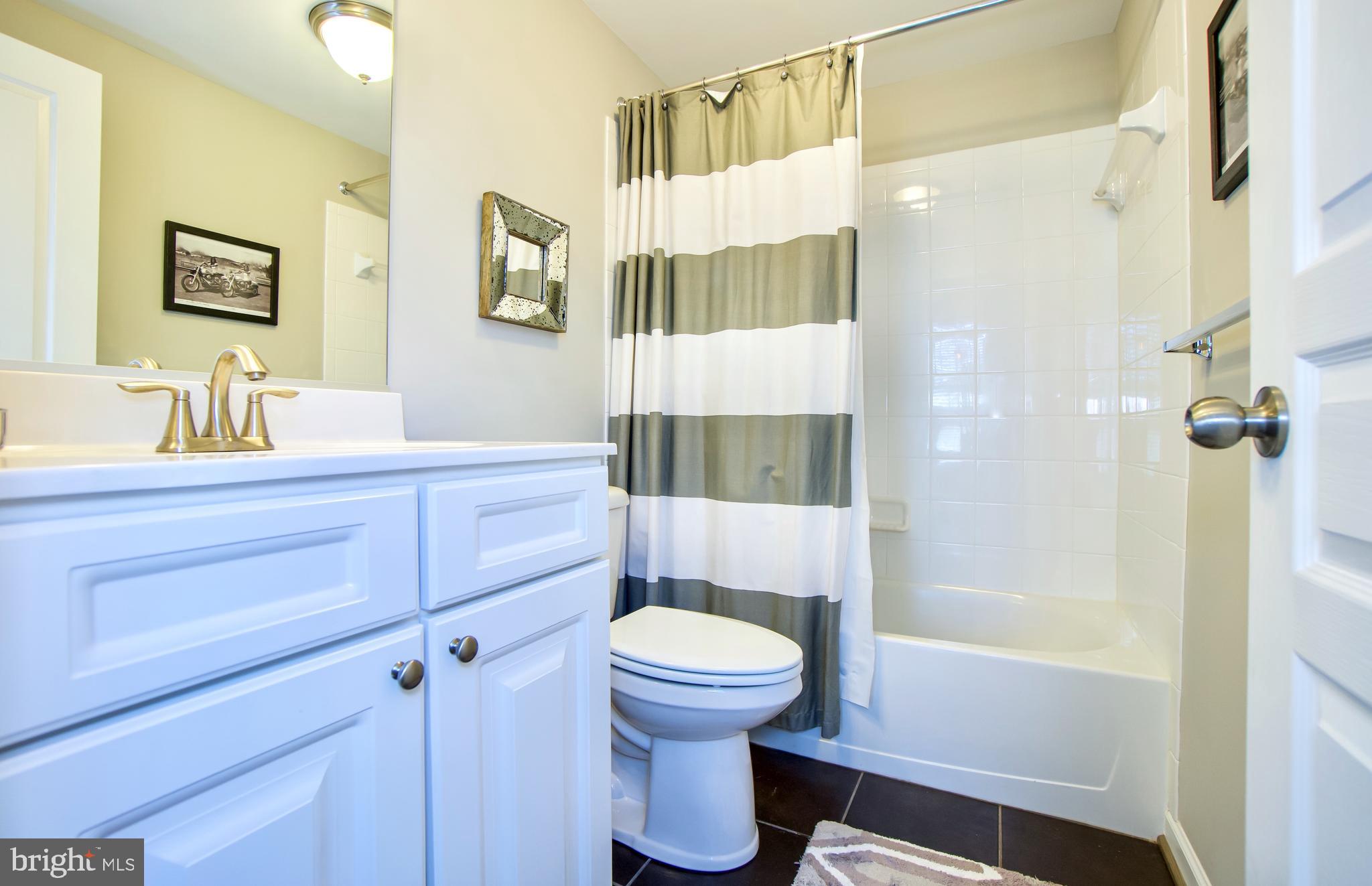 3400 Pintail Road Baltimore, MD 21222 - Photo 7 of 58 Third full bathroom