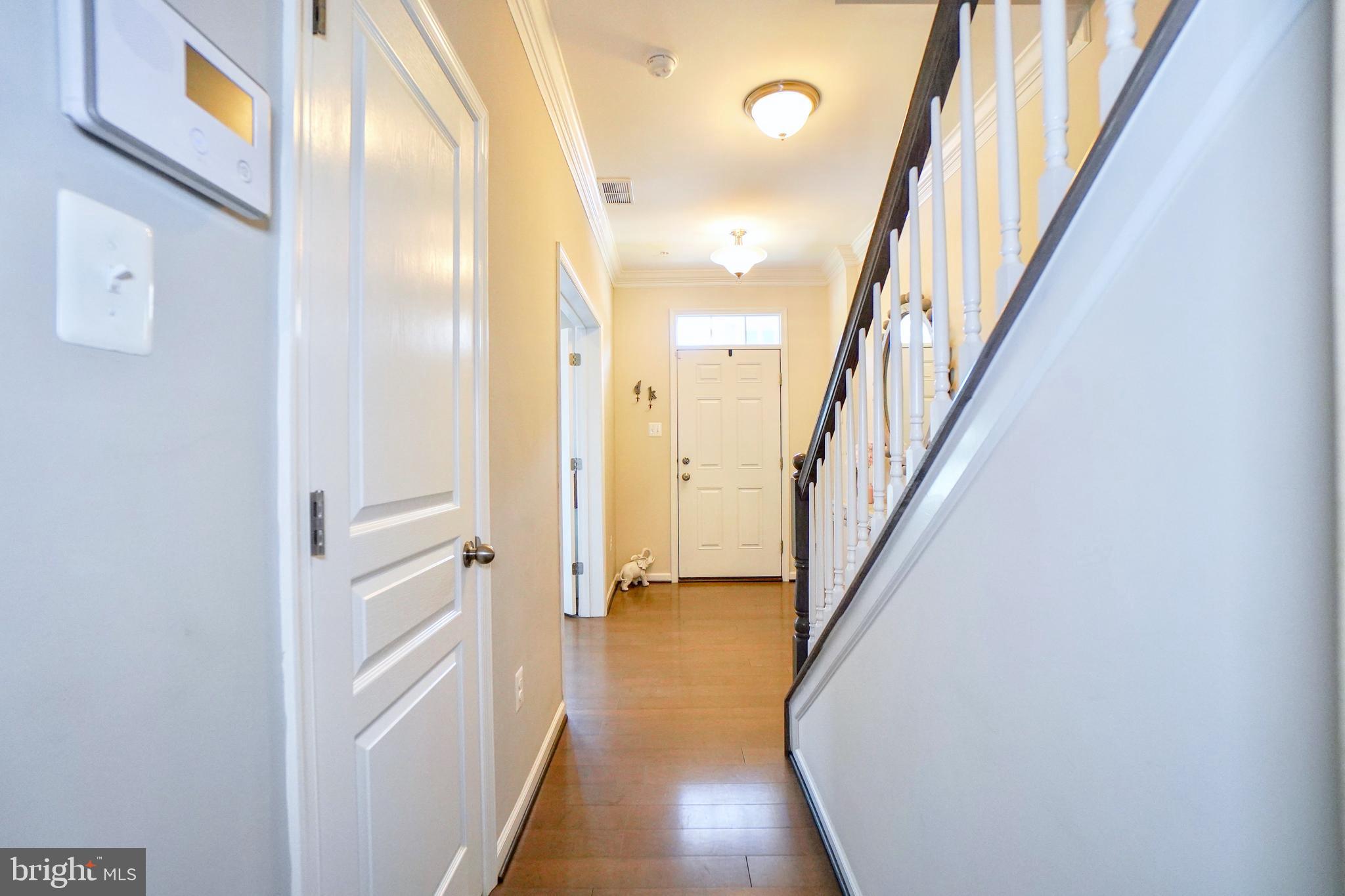3400 Pintail Road Baltimore, MD 21222 - Photo 8 of 58 Main level hallway