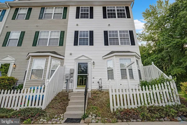 $2,500 | 50 A Amberstone Court, Unit 50A, Annapolis, MD 21403