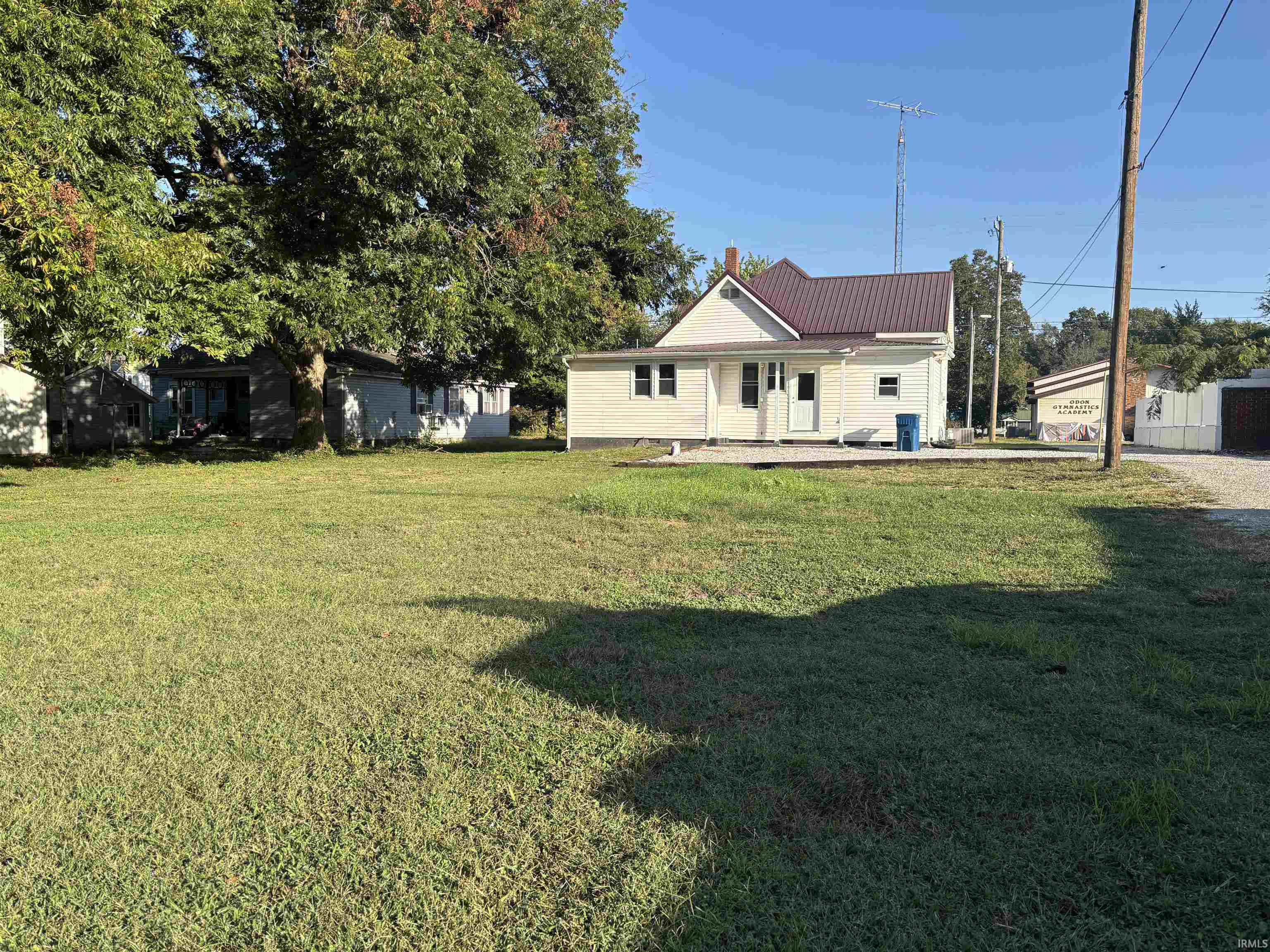 107 East Race Street Odon, IN 47562 - Photo 5 of 34