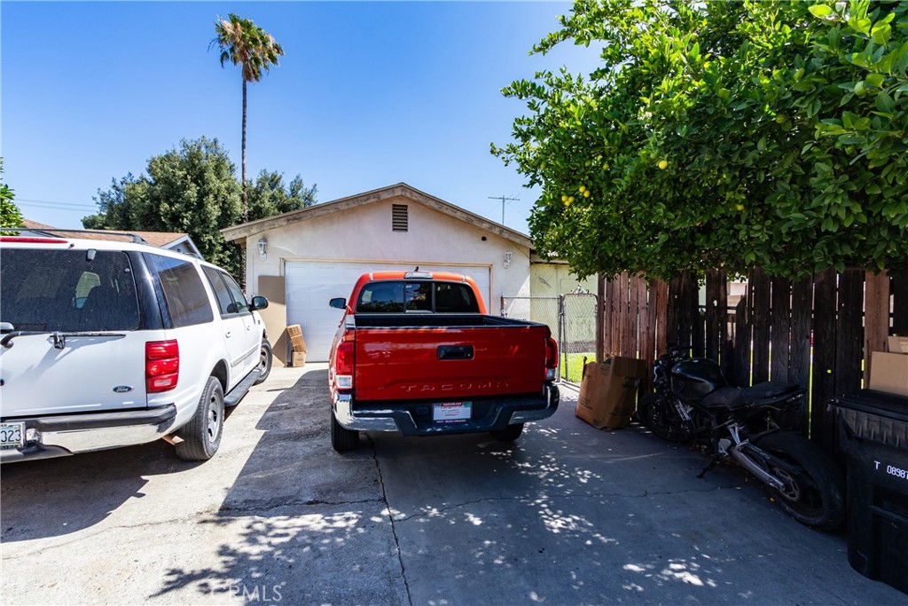 485 East Randall Avenue Rialto, CA 92376 - Photo 33 of 37