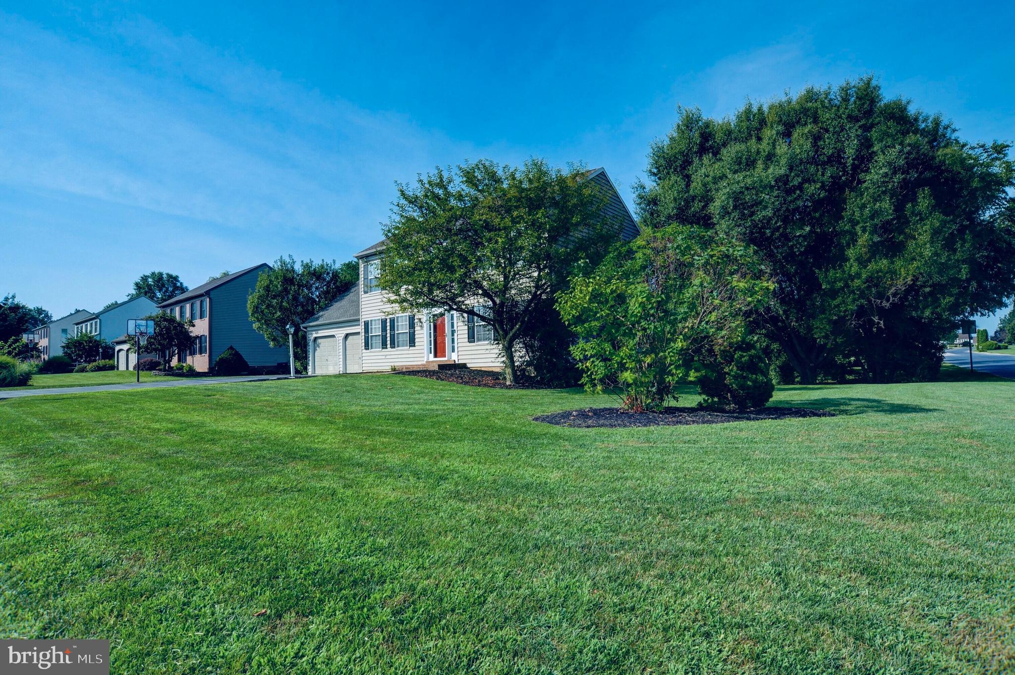 Large and private corner lot
