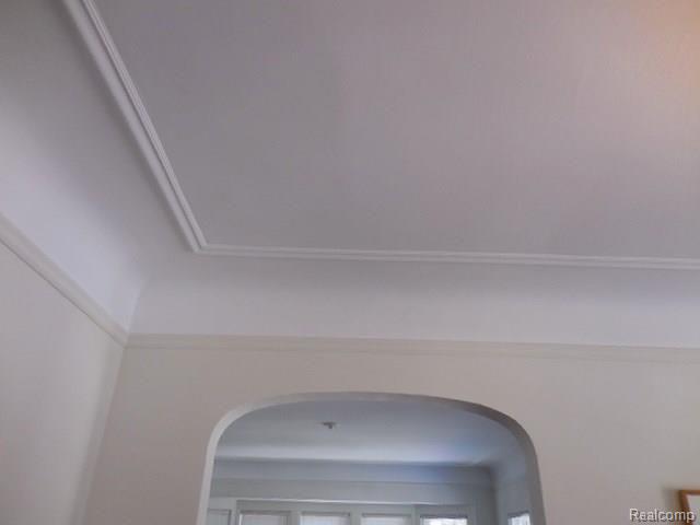 105 Cambridge Boulevard Pleasant Ridge, MI 48069 - Photo 23 of 38 Edited Cove Ceiling Arch Doorway.JPG