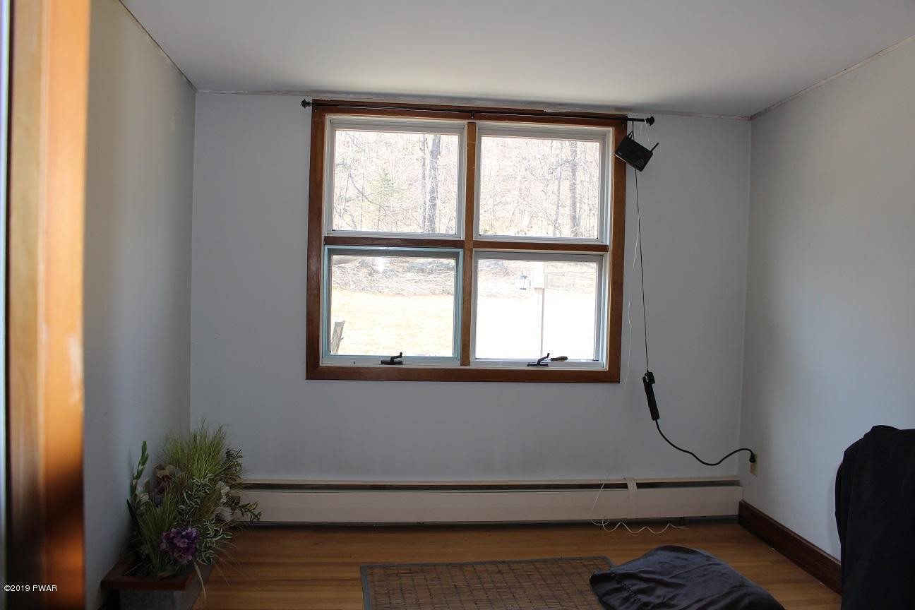 4547 Jubilee Road Moscow, PA 18444 - Photo 36 of 44 BEDROOM
