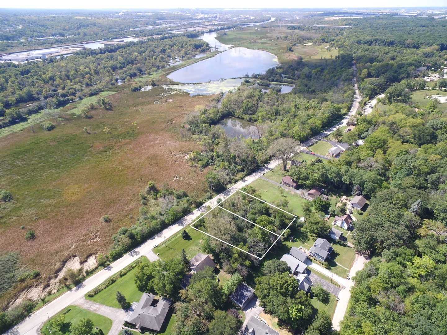 19-w760 Bluff Road Lemont, IL 60439 - Photo 3 of 4