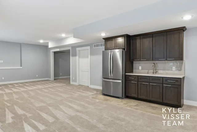 $1,100,000 | 7787 South Gracemoor Court Southeast, Alto, MI 49302