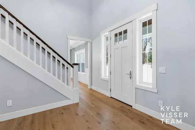 $1,100,000 | 7787 South Gracemoor Court Southeast, Alto, MI 49302