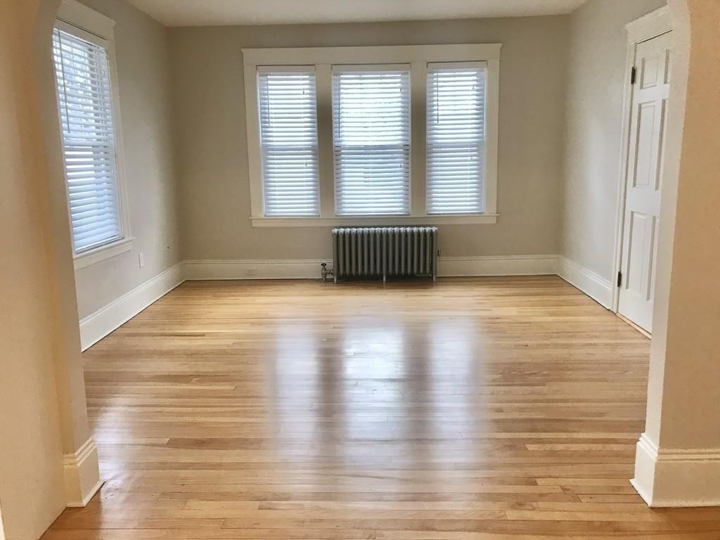 179 Massasoit Road Worcester, MA 01604 - Photo 4 of 11