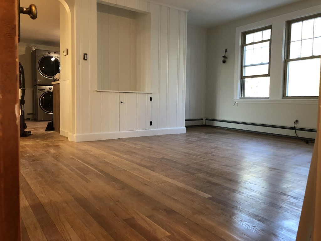 179 Massasoit Road Worcester, MA 01604 - Photo 5 of 11