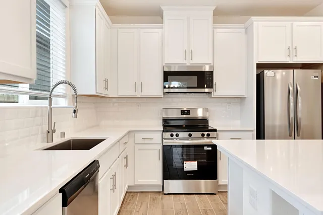 $3,100 | 2143 North Renn Avenue, Clovis, CA 93619