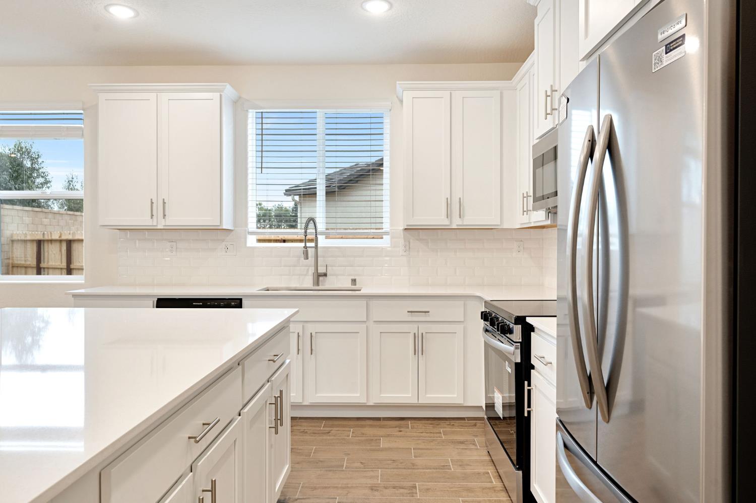 2143 North Renn Avenue Clovis, CA 93619 - Photo 13 of 28