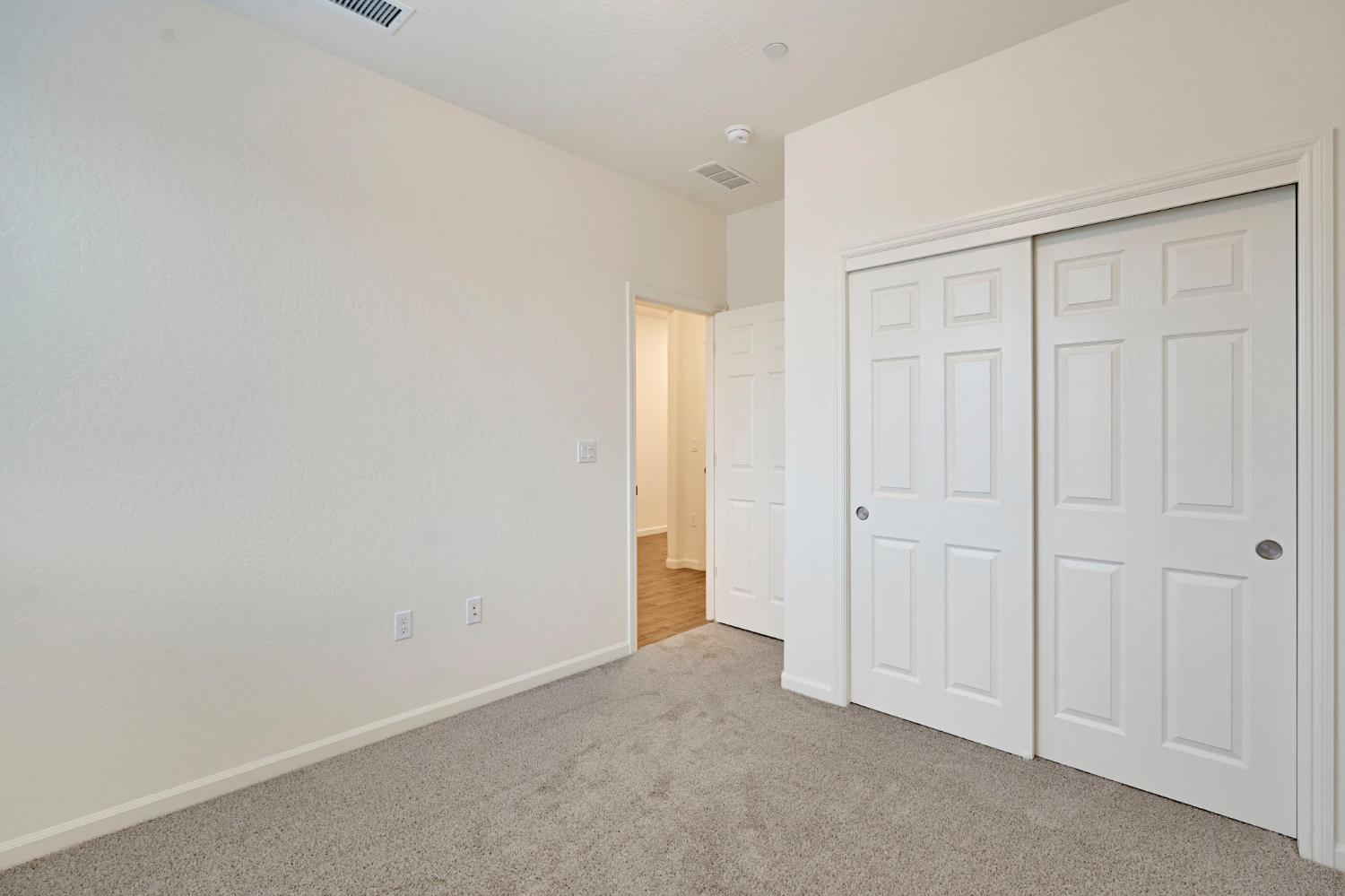 2143 North Renn Avenue Clovis, CA 93619 - Photo 18 of 28