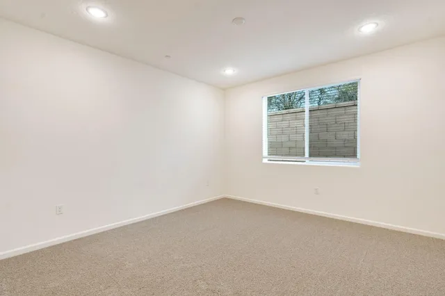 $3,100 | 2143 North Renn Avenue, Clovis, CA 93619