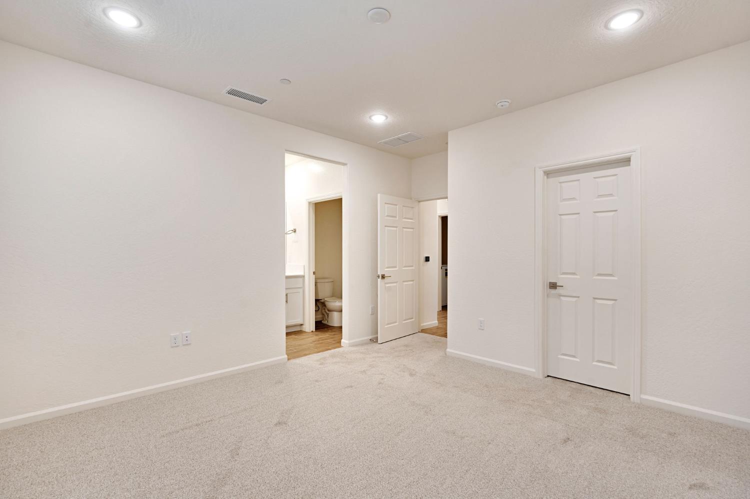 2143 North Renn Avenue Clovis, CA 93619 - Photo 24 of 28