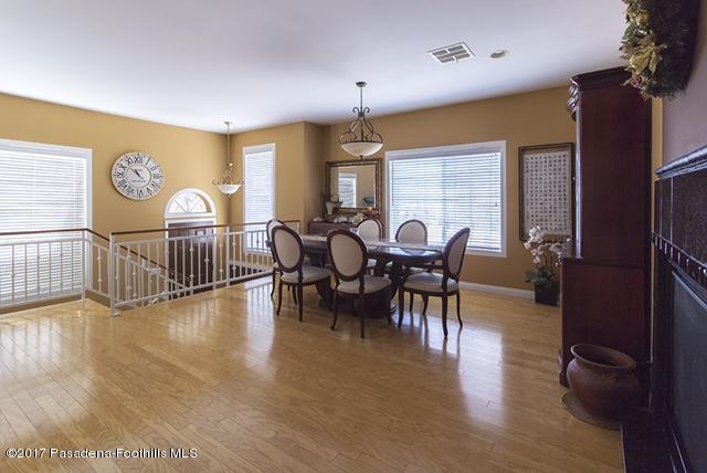 4516 Ramsdell Avenue, Unit 105 La Crescenta, CA 91214 - Photo 4 of 12 Dinning area IMG_1427