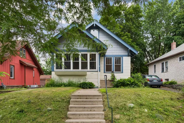 $299,900 | 1310 West Seminary Avenue, St. Paul, MN 55104