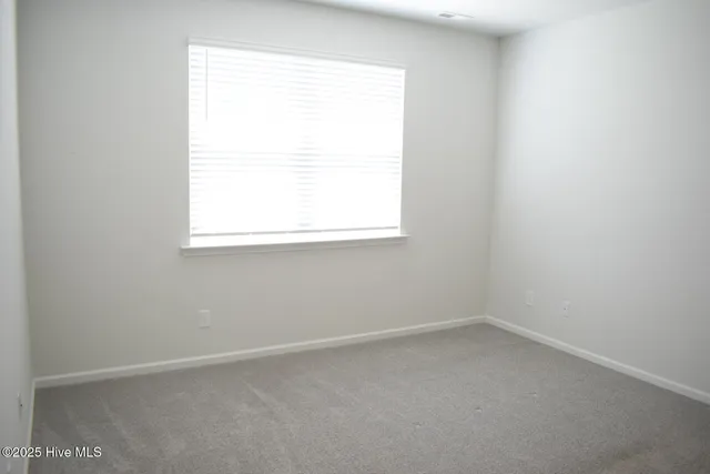 $2,200 | 832 Delta Court, Wilmington, NC 28401