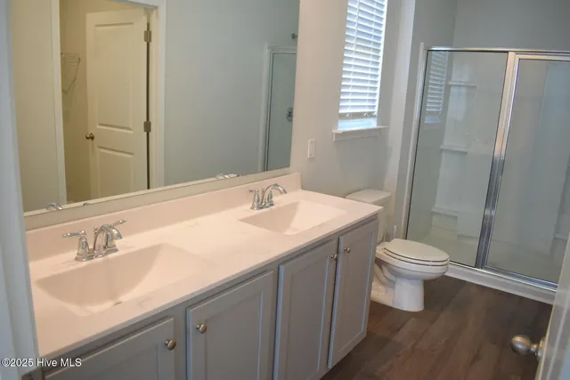 $2,200 | 832 Delta Court, Wilmington, NC 28401