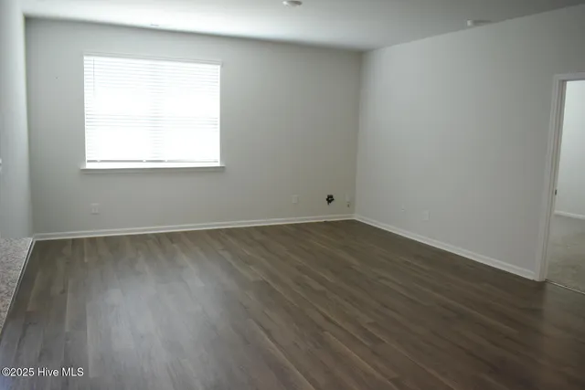 $2,200 | 832 Delta Court, Wilmington, NC 28401