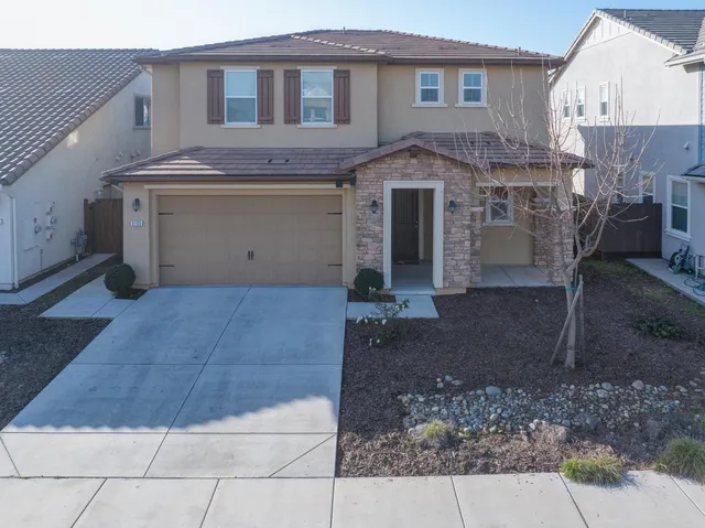 $569,950 | 3105 Lake Hill Court, Modesto, CA 95355