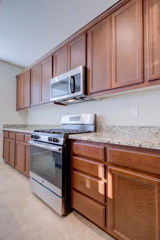 $569,950 | 3105 Lake Hill Court, Modesto, CA 95355