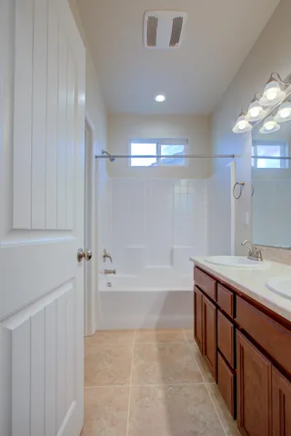 $569,950 | 3105 Lake Hill Court, Modesto, CA 95355