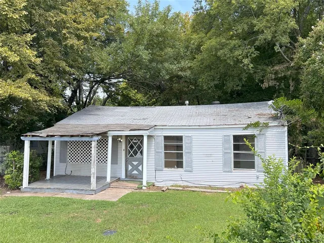 $119,500 | 415 Johnson Street, Wilmer, TX 75172