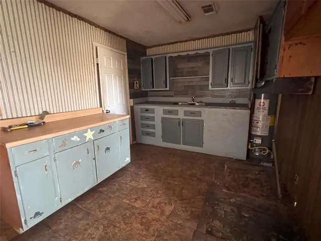 $119,500 | 415 Johnson Street, Wilmer, TX 75172