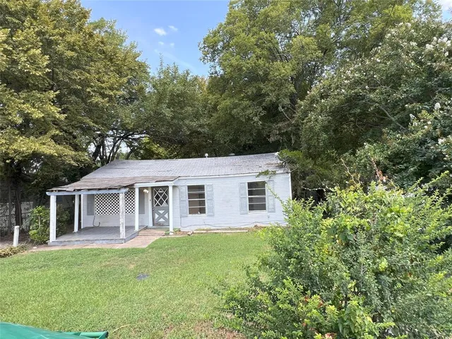 $119,500 | 415 Johnson Street, Wilmer, TX 75172