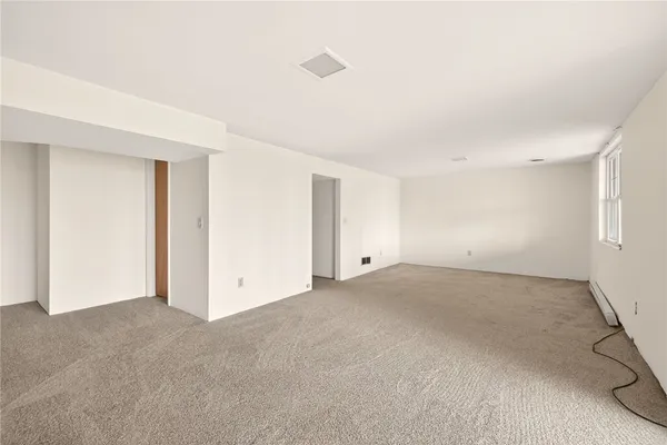 $194,900 | 9 Hollingham Rise, Perinton, NY 14450