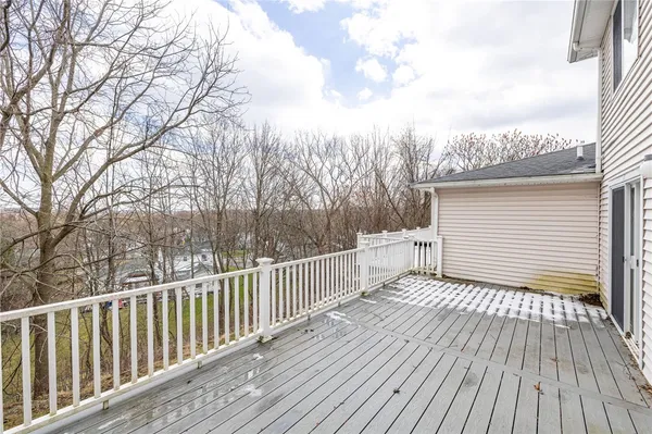 $194,900 | 9 Hollingham Rise, Perinton, NY 14450