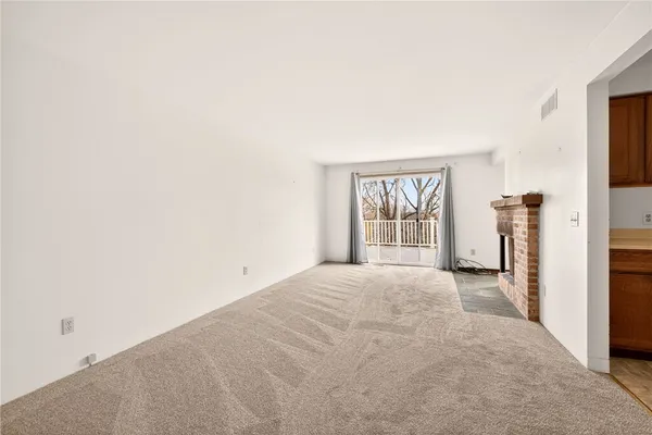 $194,900 | 9 Hollingham Rise, Perinton, NY 14450