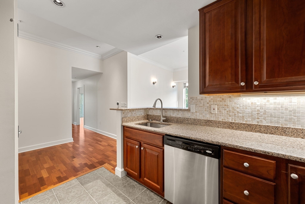 38 Village Road, Unit 715 Middleton, MA 01949 - Photo 7 of 33 Gallery Image 7