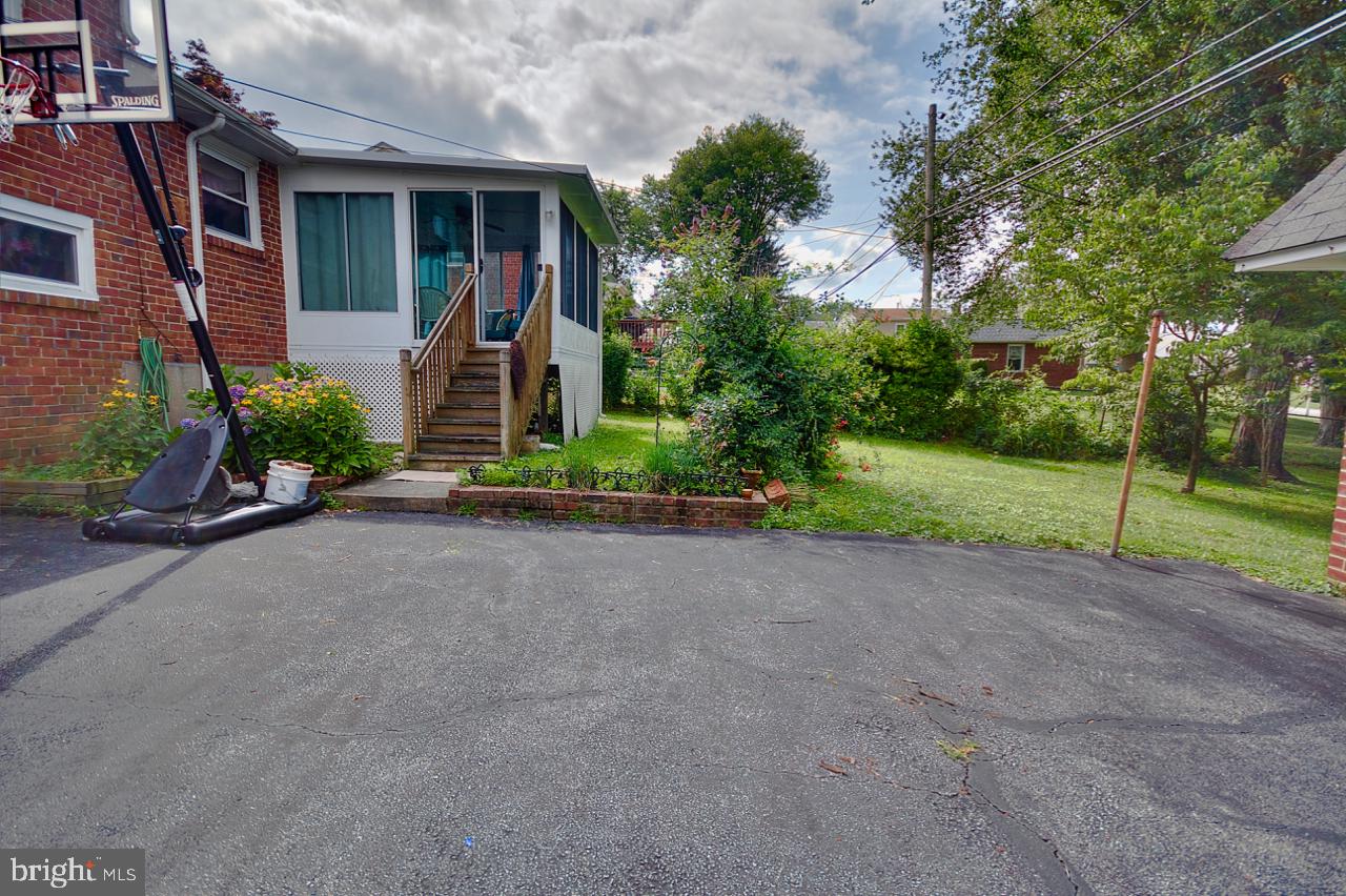 409 Achille Road Havertown, PA 19083 - Photo 18 of 20