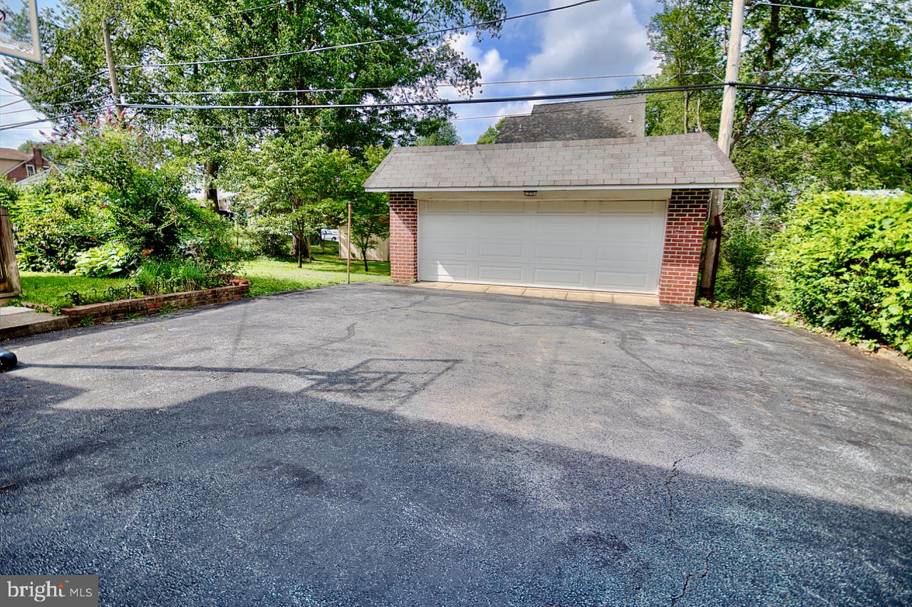 409 Achille Road Havertown, PA 19083 - Photo 20 of 20