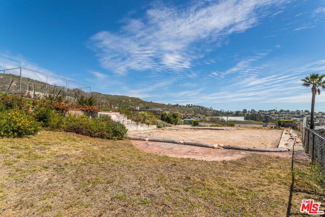 3813 Surfwood Road Malibu, CA 90265 - Photo 6 of 12