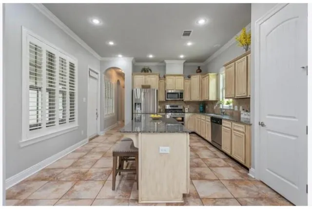 $2,999 | 3895 Jasmine Boulevard, Lake Charles, LA 70605