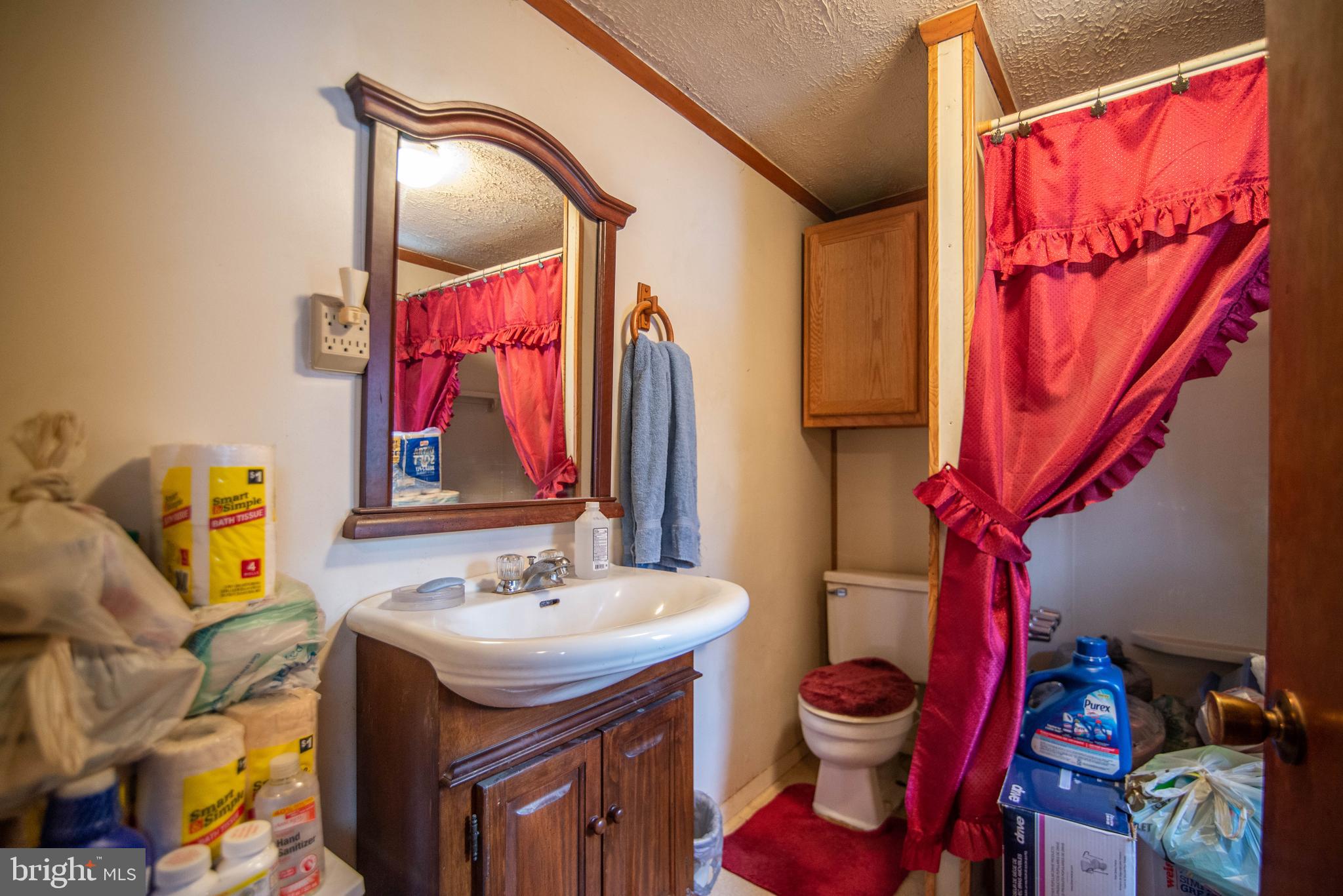 520 Bell Manor Road Conowingo, MD 21918 - Photo 29 of 55 Upstairs Bathroom