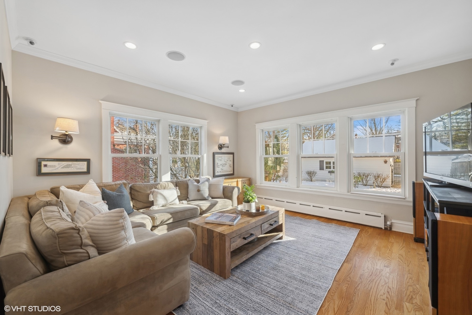 621 Maple Avenue Wilmette, IL 60091 - Photo 15 of 45 a living room with furniture and a large window