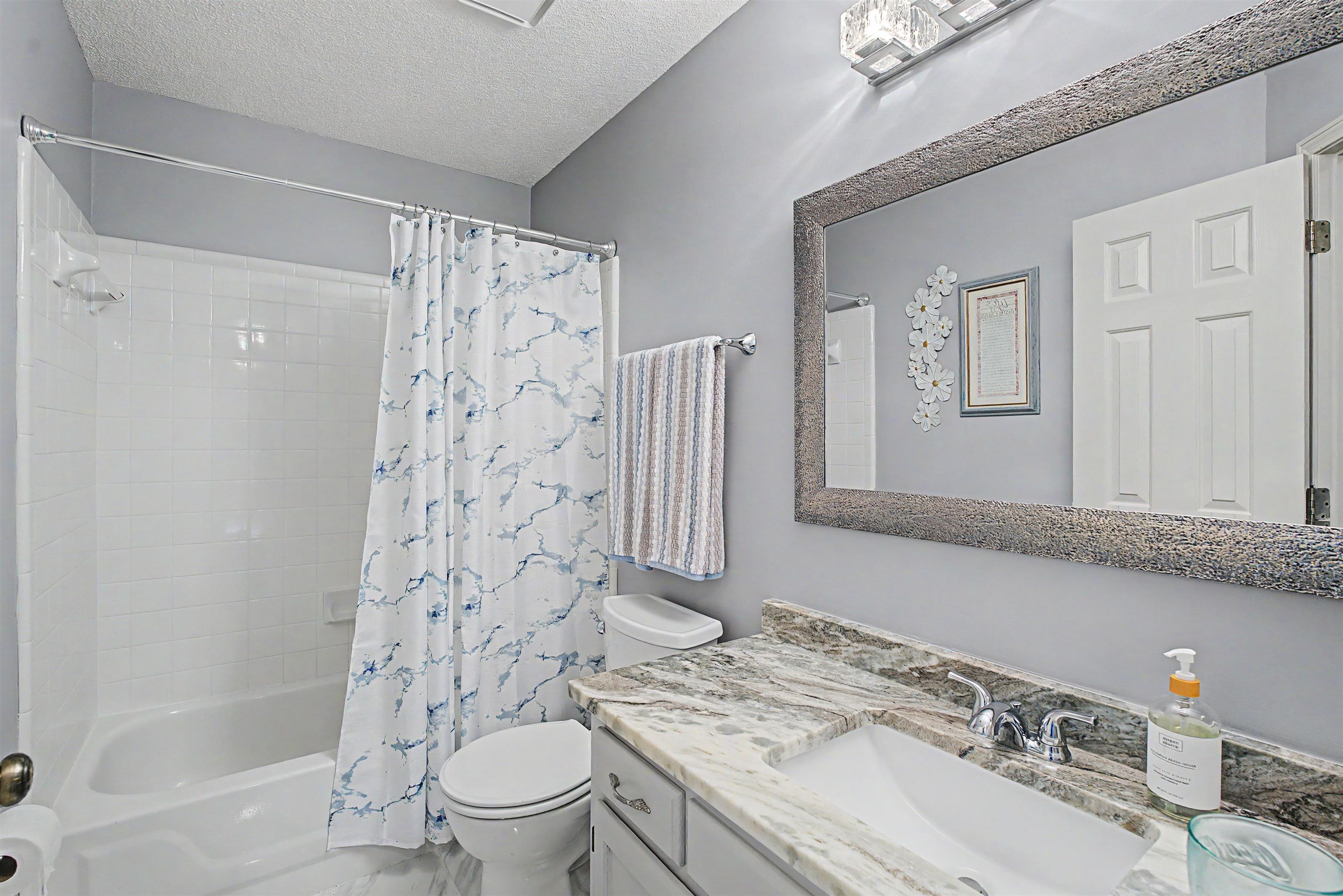 5127 Overview Ridge Memphis, TN 38141 - Photo 22 of 36 Bathroom