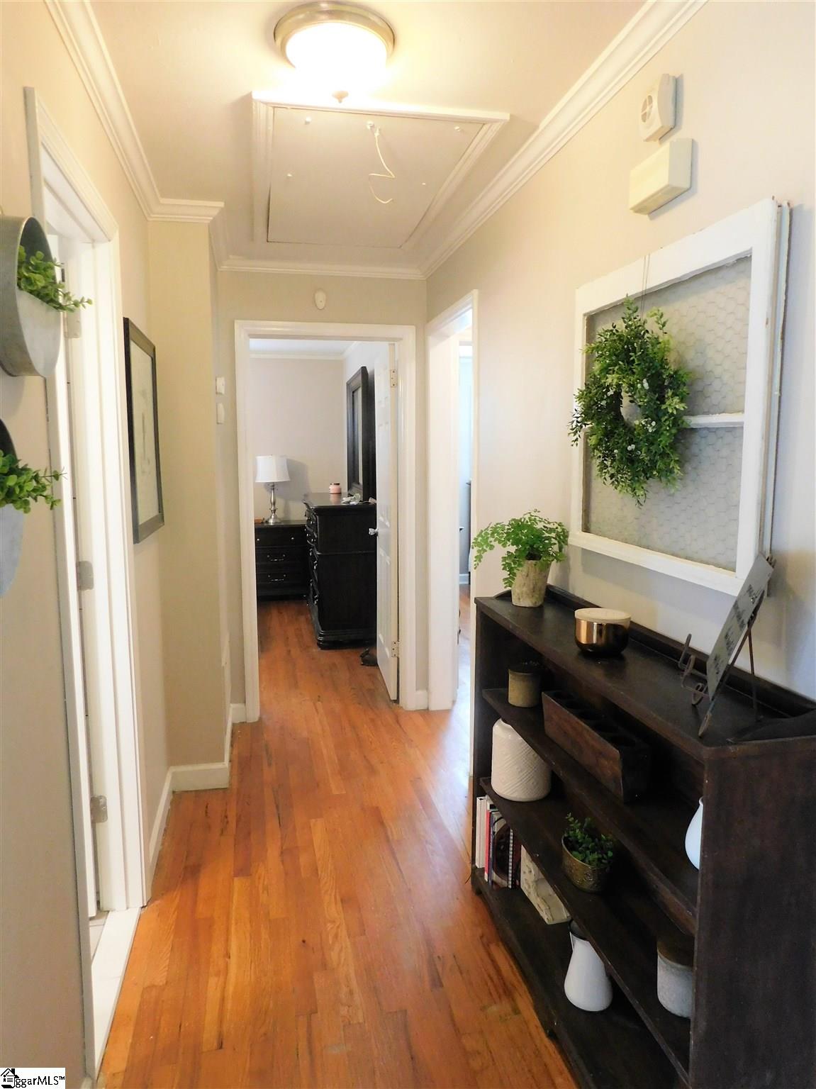 2704 East Lee Road Taylors, SC 29687 - Photo 11 of 26 Gallery Image 11