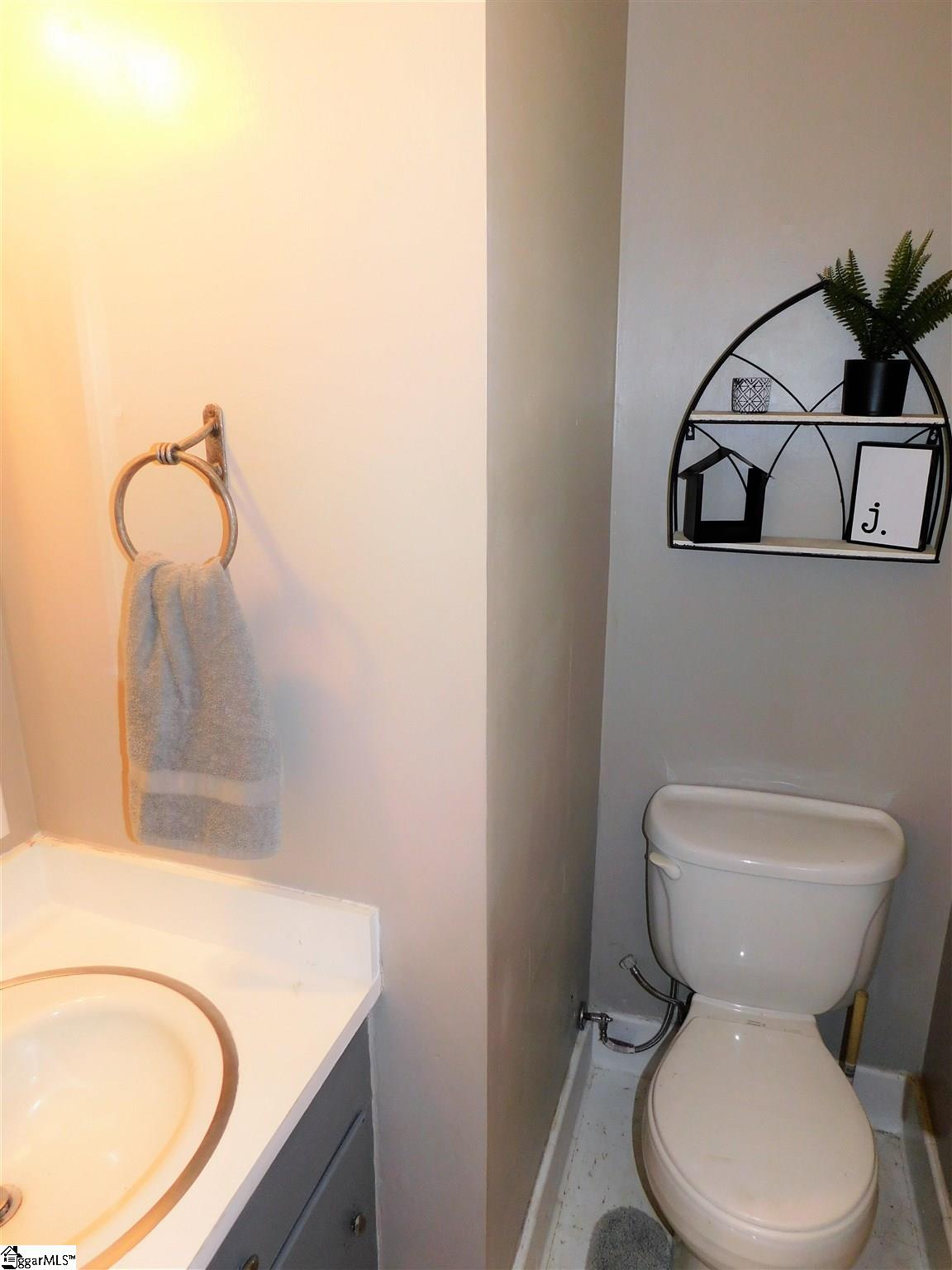 2704 East Lee Road Taylors, SC 29687 - Photo 15 of 26 Gallery Image 15